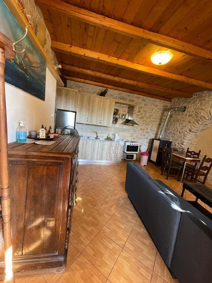Find Your Peace In A Traditional Country House!! Láyia Eksteriør billede
